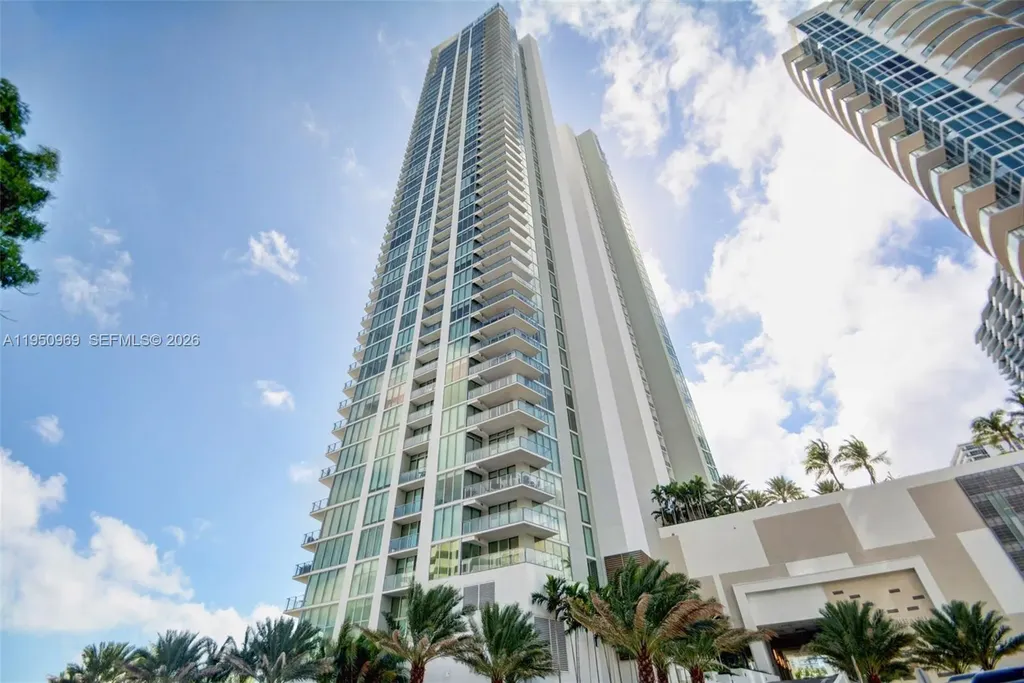 2900 NE 7th Avenue Miami FL 33137