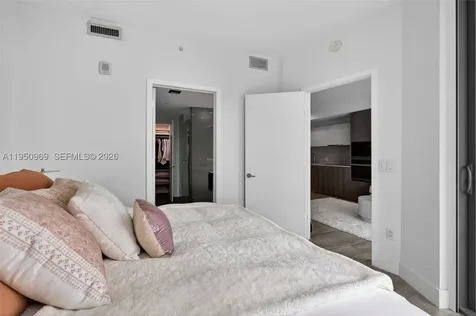 2900 NE 7th Avenue Miami FL 33137