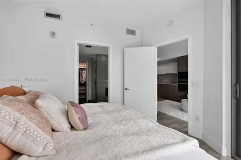 2900 NE 7th Avenue Miami FL 33137