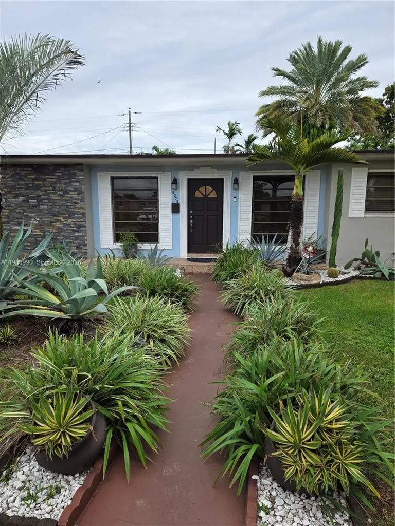 5865 W 13 Avenue Hialeah FL 33012