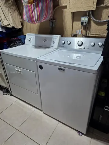 5865 W 13 Avenue Hialeah FL 33012