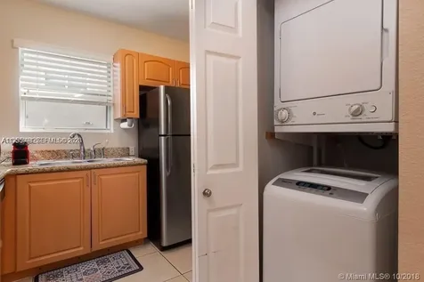 Bay Harbor Islands FL 33154