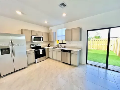 429 NE 12th Street Florida City FL 33034