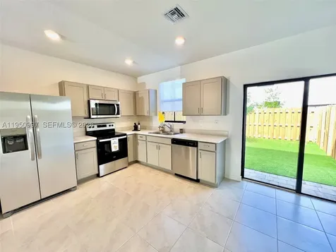 429 NE 12th Street Florida City FL 33034