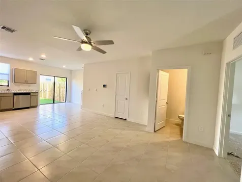 429 NE 12th Street Florida City FL 33034