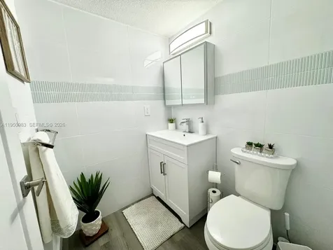 2501 S Ocean Drive Hollywood FL 33019
