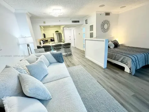 2501 S Ocean Drive Hollywood FL 33019