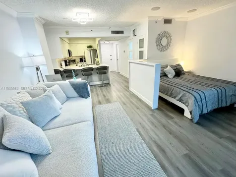 2501 S Ocean Drive Hollywood FL 33019