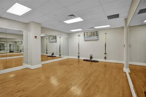 2501 S Ocean Drive Hollywood FL 33019