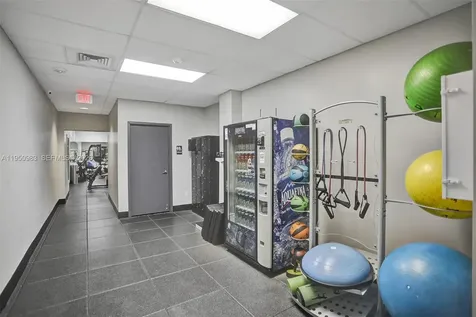 2501 S Ocean Drive Hollywood FL 33019