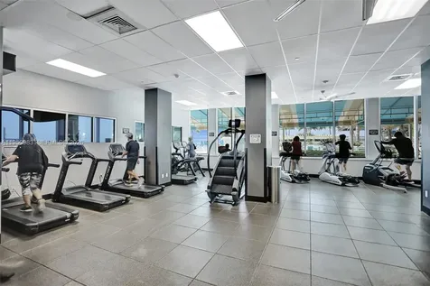 2501 S Ocean Drive Hollywood FL 33019