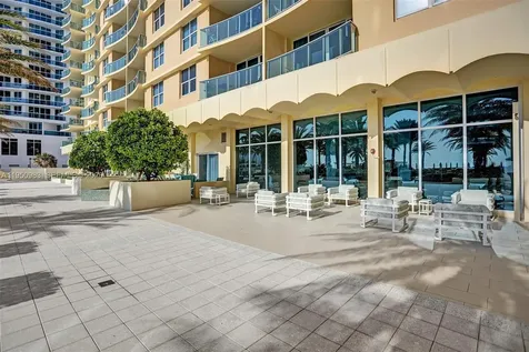 2501 S Ocean Drive Hollywood FL 33019
