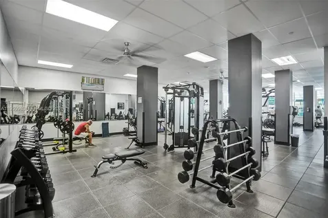2501 S Ocean Drive Hollywood FL 33019