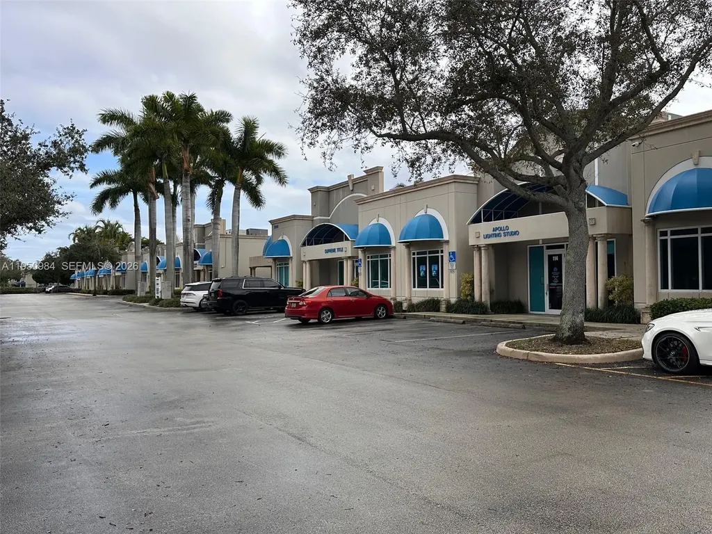 2860 W State Road 84 Dania Beach FL 33312