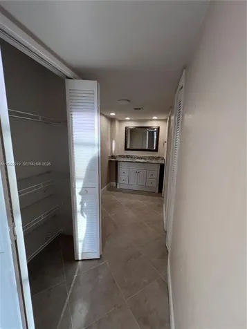 907 Cypress Terrace Pompano Beach FL 33069