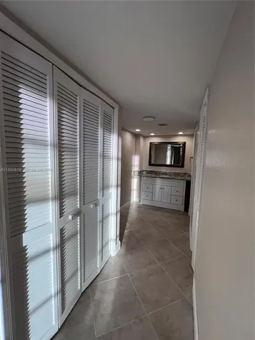 907 Cypress Terrace Pompano Beach FL 33069