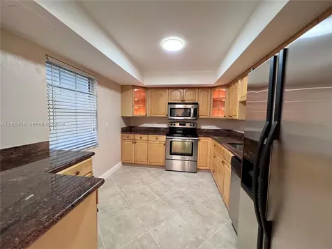 907 Cypress Terrace Pompano Beach FL 33069