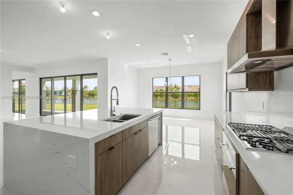 12865 Wingspan Court Palm Beach Gardens FL 33412