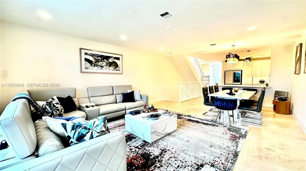 814 NE 19th Avenue Fort Lauderdale FL 33304