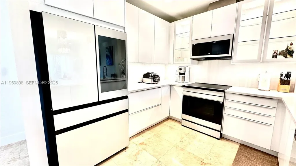 814 NE 19th Avenue Fort Lauderdale FL 33304