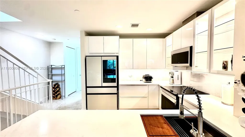 814 NE 19th Avenue Fort Lauderdale FL 33304