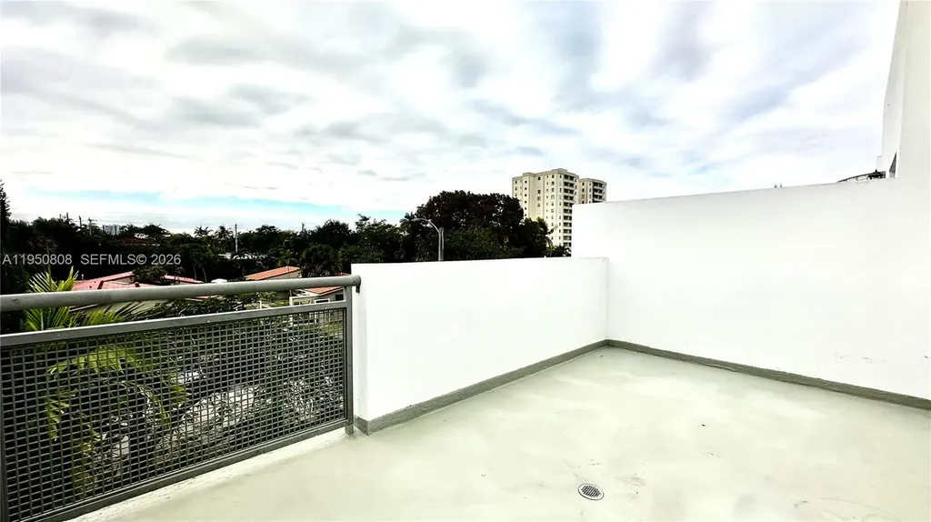 814 NE 19th Avenue Fort Lauderdale FL 33304