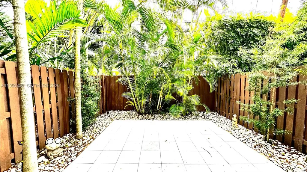 814 NE 19th Avenue Fort Lauderdale FL 33304
