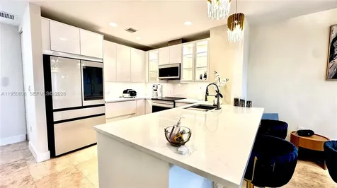 814 NE 19th Avenue Fort Lauderdale FL 33304