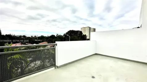 814 NE 19th Avenue Fort Lauderdale FL 33304