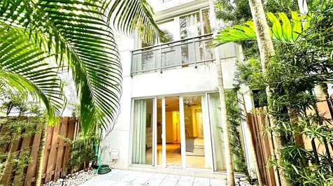 814 NE 19th Avenue Fort Lauderdale FL 33304