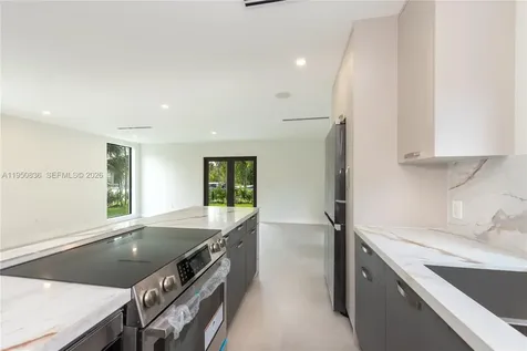 101 SW 25th Road Miami FL 33129