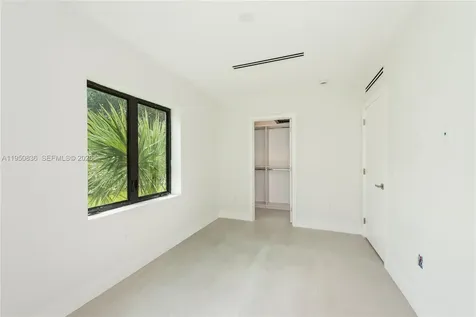 101 SW 25th Road Miami FL 33129