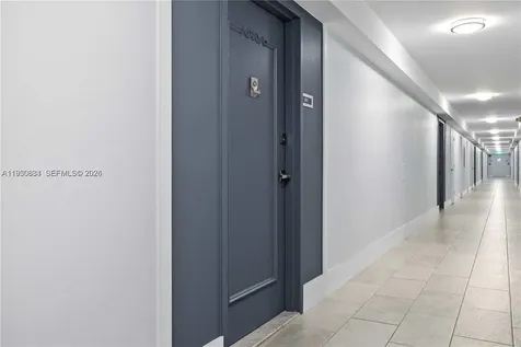 6039 Collins Avenue Miami Beach FL 33140