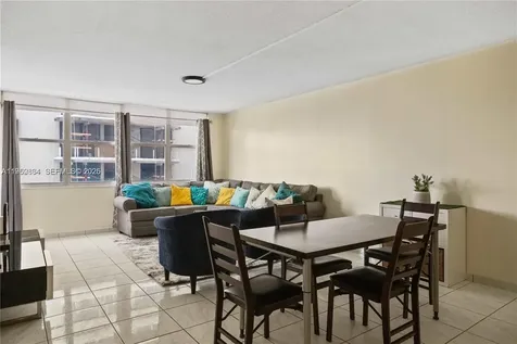 6039 Collins Avenue Miami Beach FL 33140