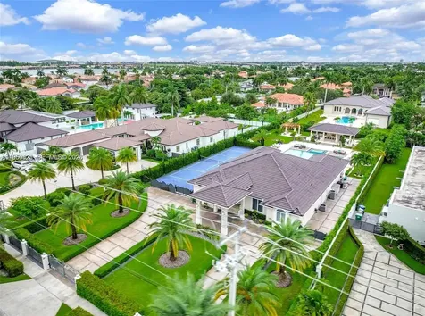 433 NW 127th Avenue Miami FL 33182