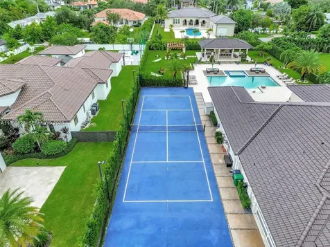 433 NW 127th Avenue Miami FL 33182