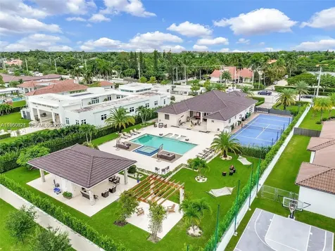 433 NW 127th Avenue Miami FL 33182
