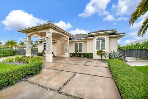 433 NW 127th Avenue Miami FL 33182