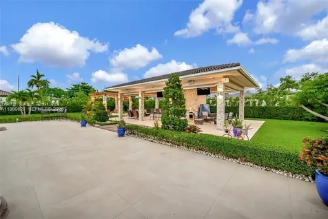 433 NW 127th Avenue Miami FL 33182
