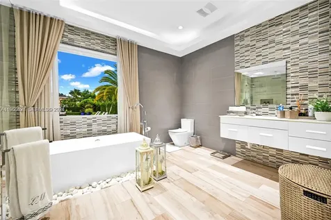 433 NW 127th Avenue Miami FL 33182
