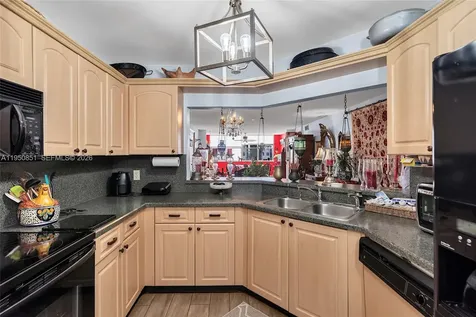 2603 NW 103rd Avenue Sunrise FL 33322