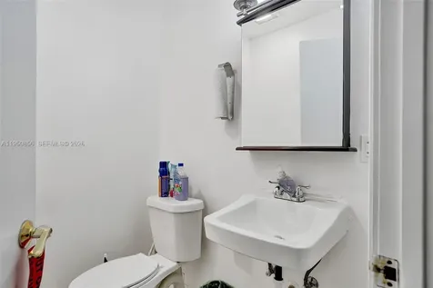 850 NW 12th Terrace Pompano Beach FL 33069