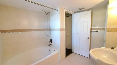577 SW 111th Lane Pembroke Pines FL 33025