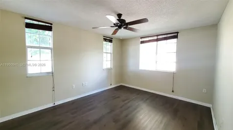 577 SW 111th Lane Pembroke Pines FL 33025