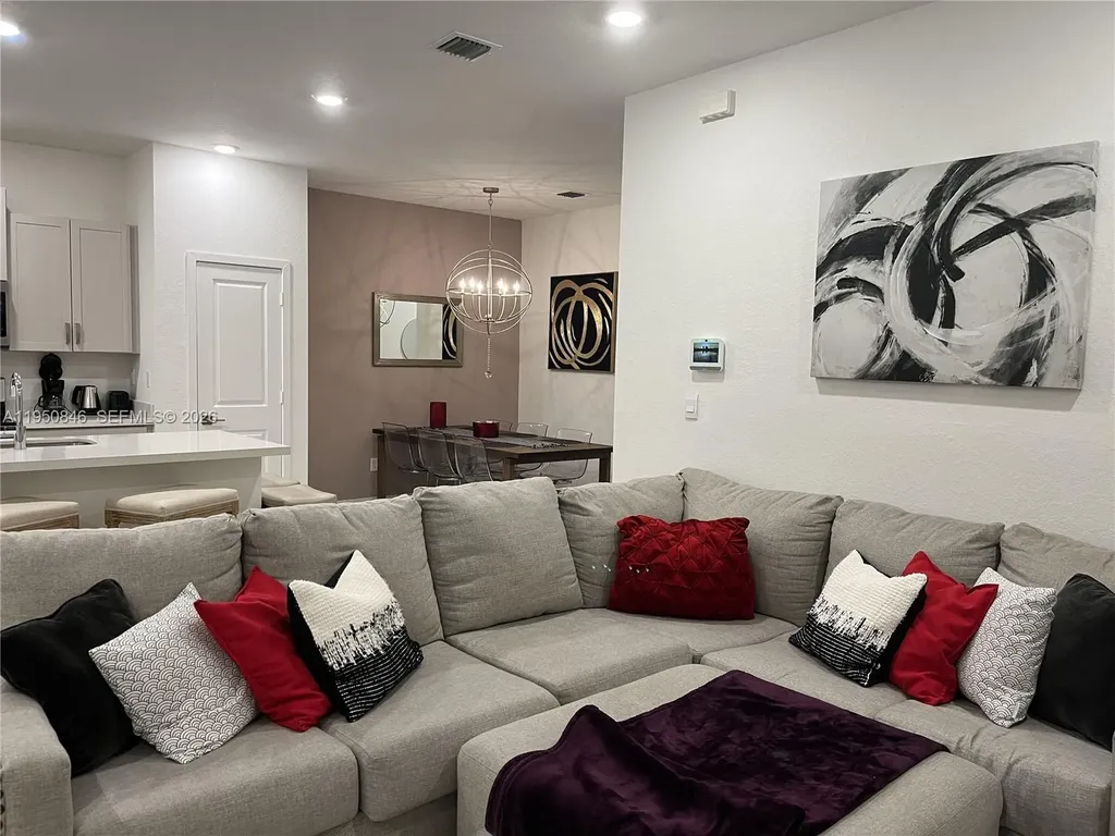 784 SE 19th Street Homestead FL 33034