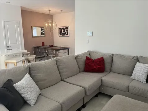 784 SE 19th Street Homestead FL 33034