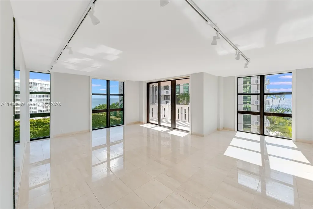 1121 Crandon Boulevard Key Biscayne FL 33149
