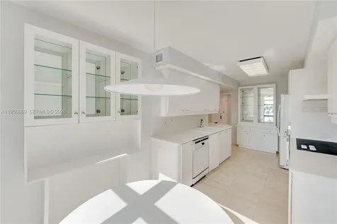 1121 Crandon Boulevard Key Biscayne FL 33149