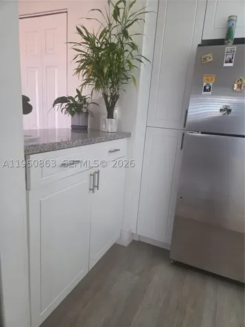 8889 Fontainebleau Boulevard Miami FL 33172