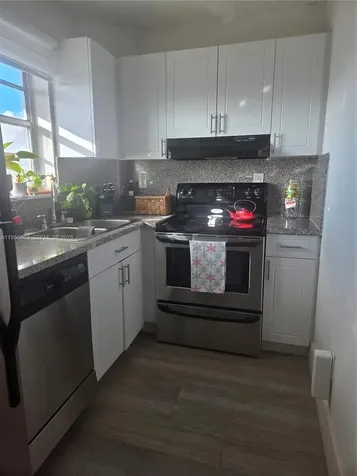 8889 Fontainebleau Boulevard Miami FL 33172